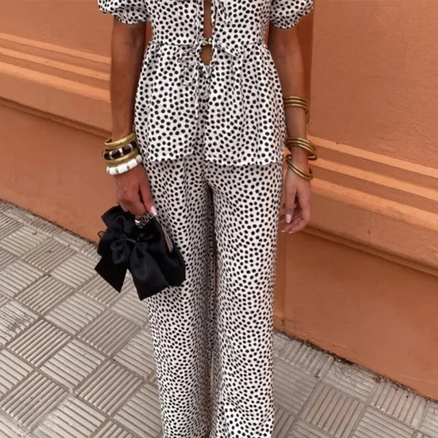 Lisa – Loose-Fit Elegant Set