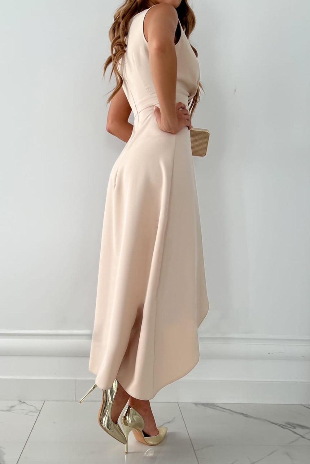 Klara – Elegant Wrap Dress with V-Neck