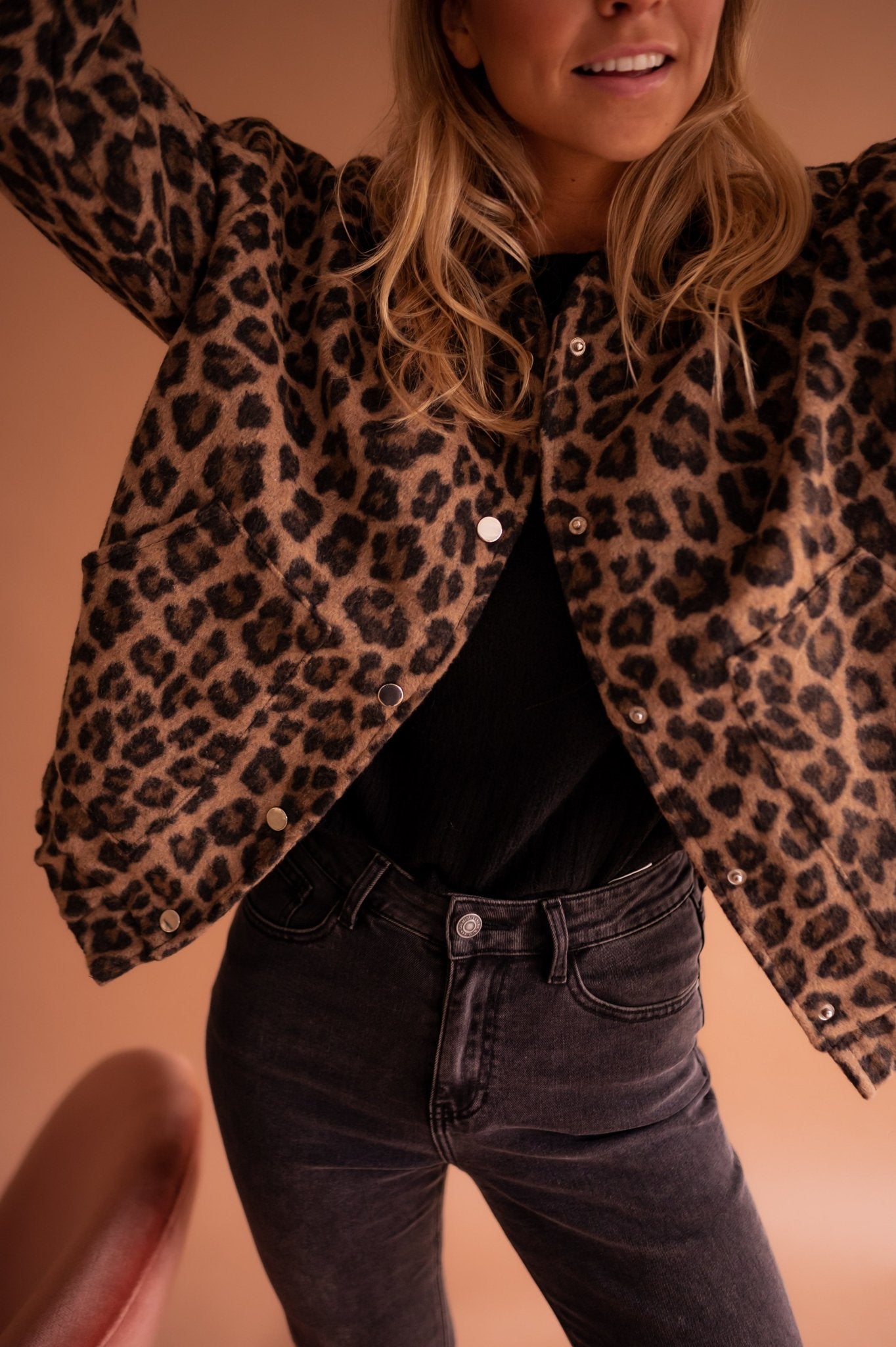 SOFÍA | Bold Leopard Print Jacket